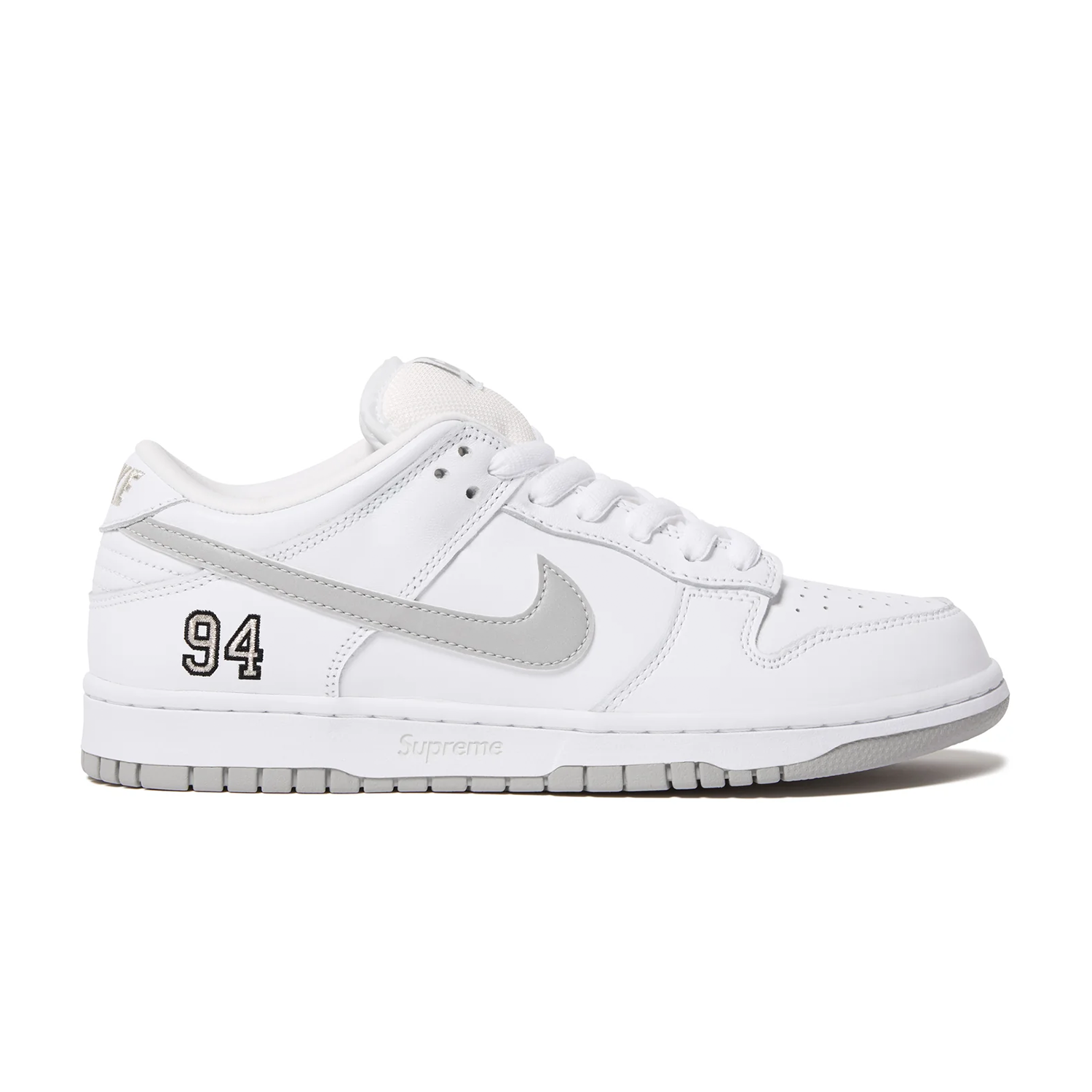 Supreme × Nike SB Dunk Low ノベルティ付 Supreme Nike SB Dunk High/Low 