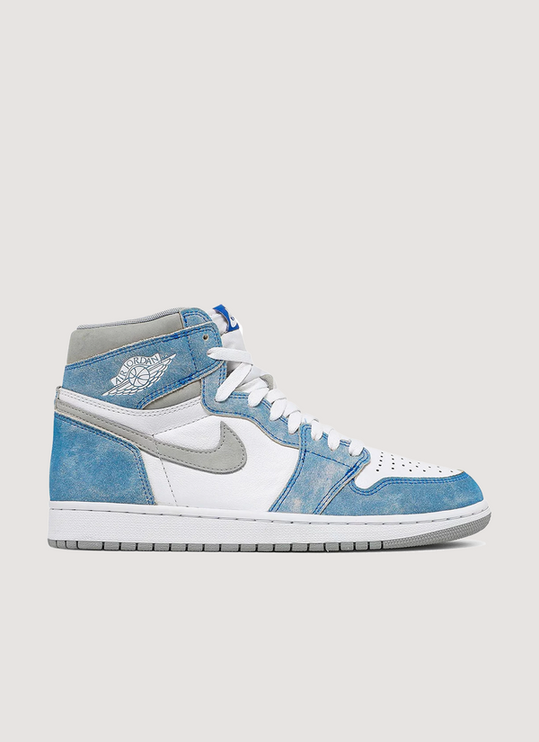 Jordan Retro 1 High OG Hyper Royal Blue White and Grey (2021) Side profile view Retro 1 High OG Hyper Royal (2021) - Authenticated Sneakers | Pieces Los Angeles
