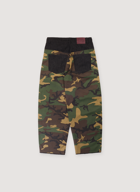 Boredom Kills Double Pants Camo
