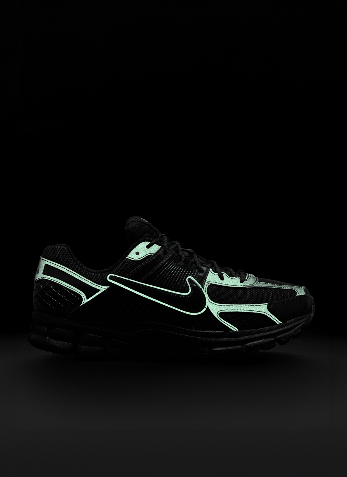 Nike DSM 20th Anniversary Air Zoom Vomero 5 Black Nike DSM 20th Anniversary Air Zoom Vomero 5 Black - Image 2 | Authenticated at Pieces Los Angeles