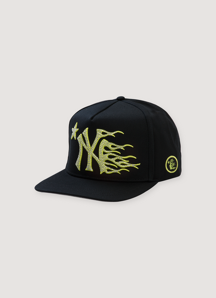 最終値下げ！　HELLSTAR NY RHINESTONE SNAPBACK 黒 HELLSTAR NY RHINESTONE SNAPBACK BLACK/NEON | KingStar