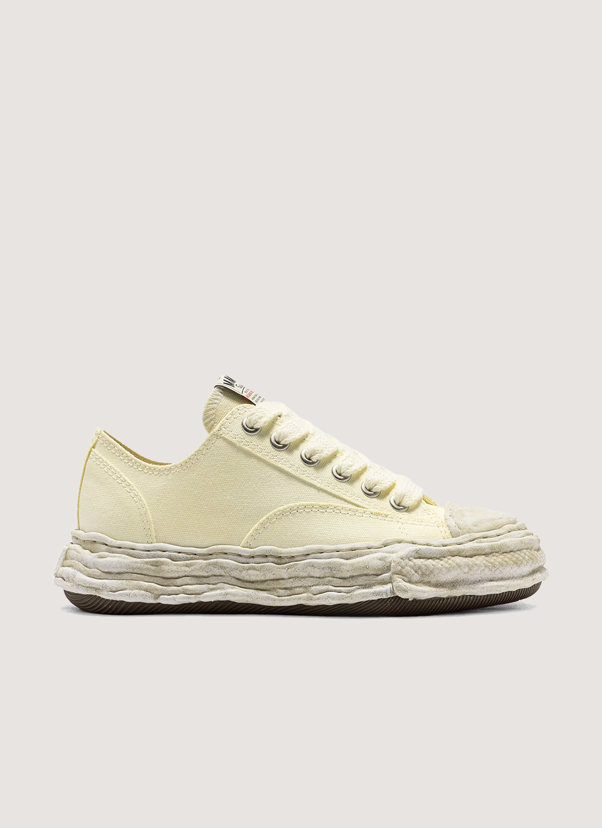 Maison Mihara Yasuhiro Peterson23 OG Sole Vintage White Maison Mihara Yasuhiro Peterson23 OG Sole Vintage White - Image 1 | Authenticated at Pieces Los Angeles