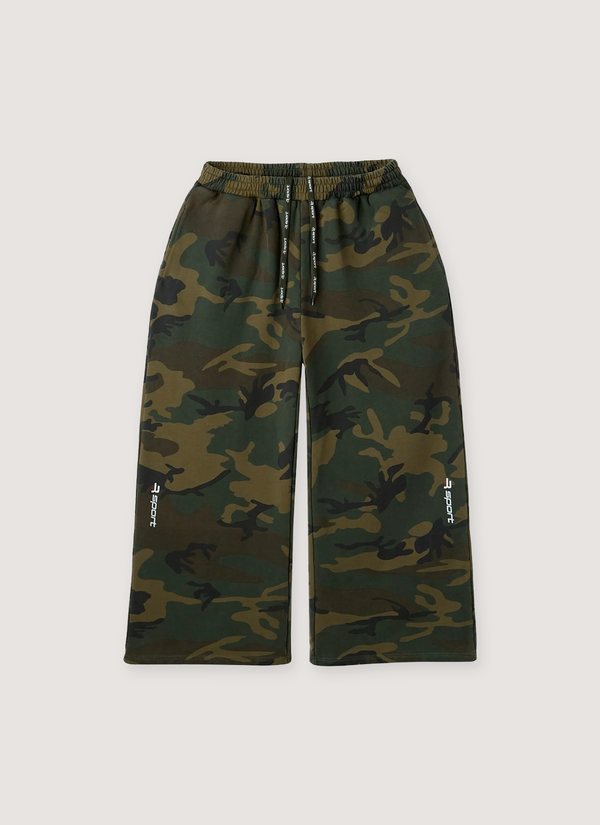 GV Gallery R Sport Sweatpants Camo Camouflage with French terry cotton, vintage washed camo fabric, elasticated waist with drawstring, printed logos, wide leg cut, front view R Sport Sweatpants Camo - Authenticated Sweatpants | Pieces Los Angeles